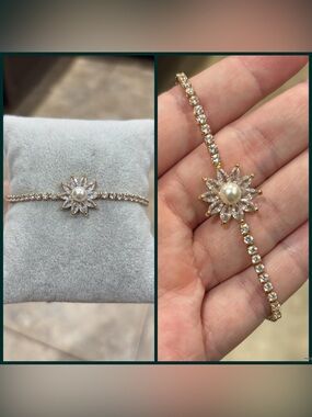 Gold-Tone Pearl & Crystal Daisy Bracelet